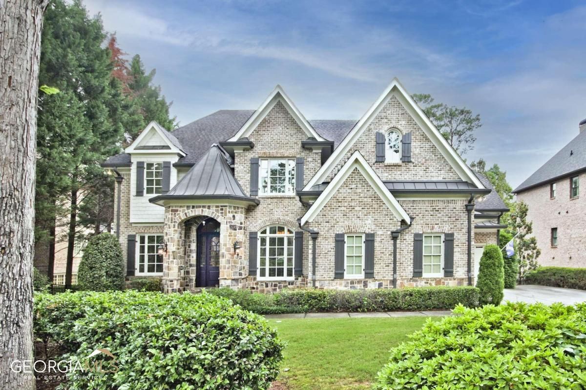 1576 Windsor Parkway Ne