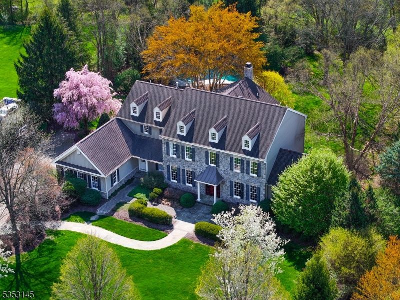 104 Canterbury Way