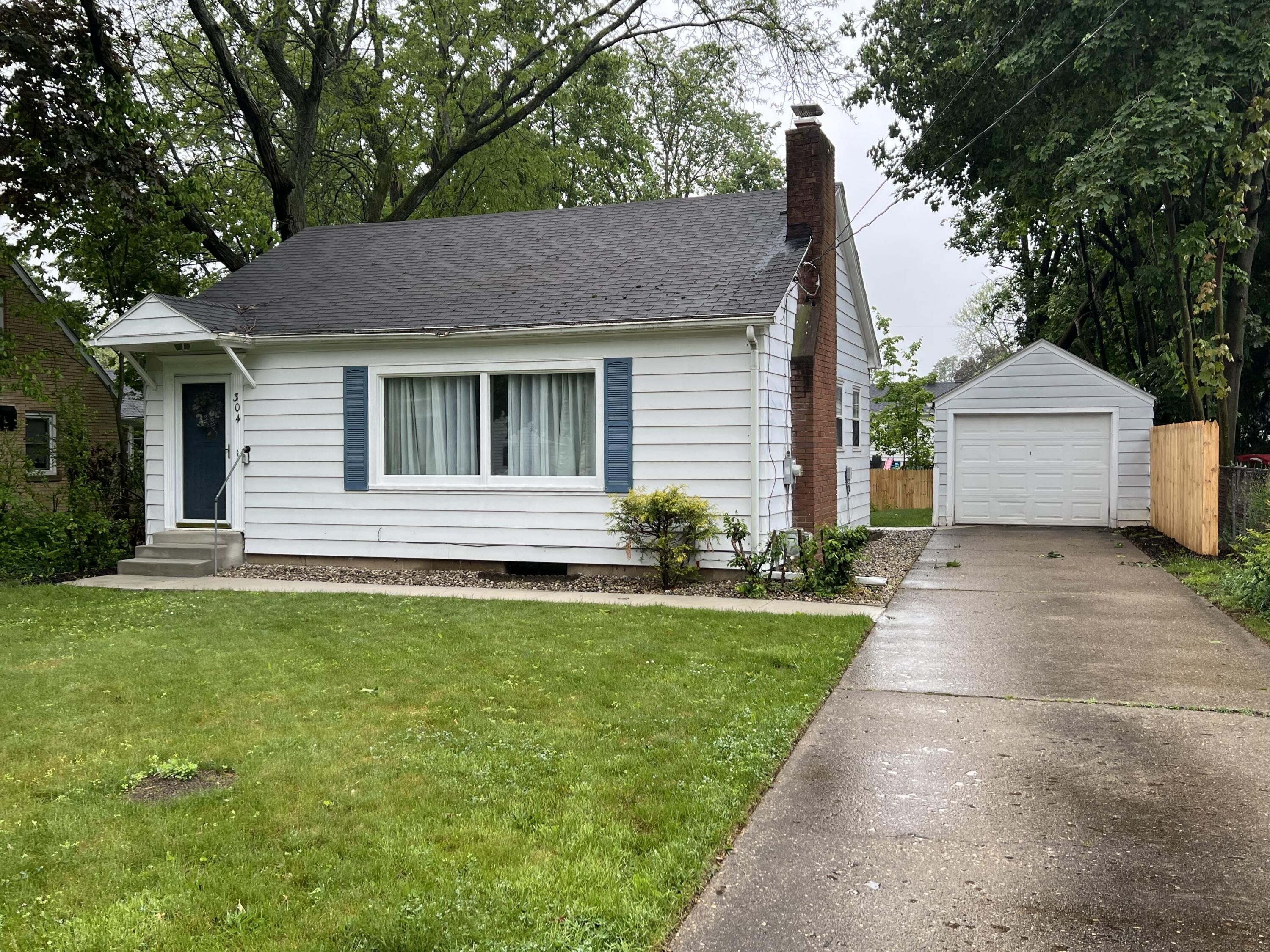 304 Evelyn Avenue