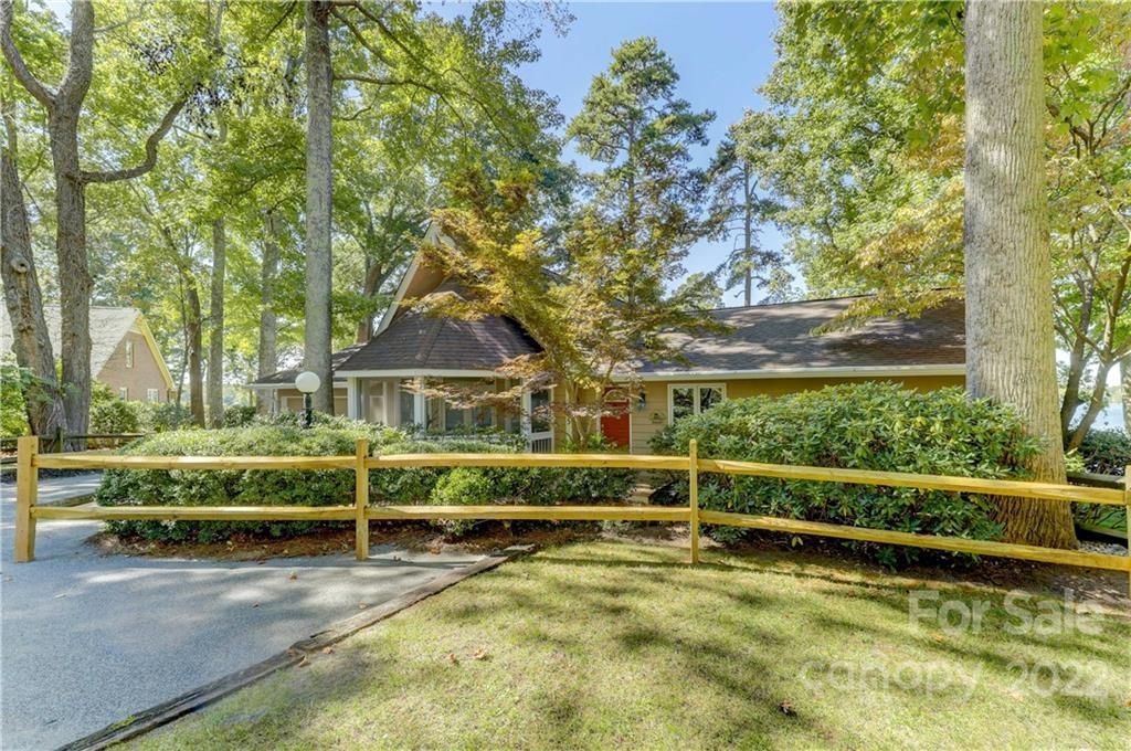 2155 Sandlapper Drive