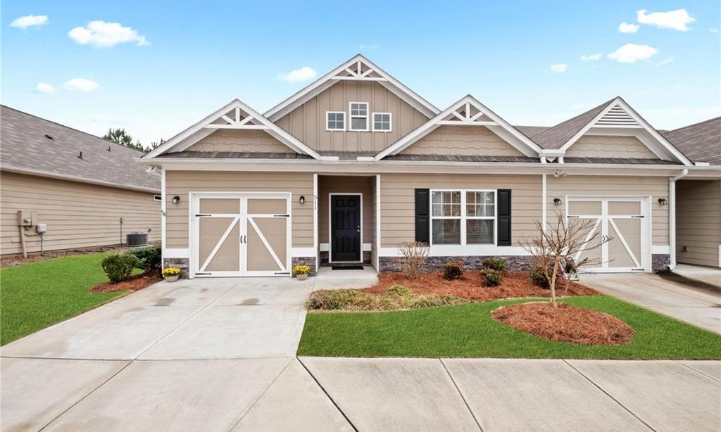 Villages at River Pointe