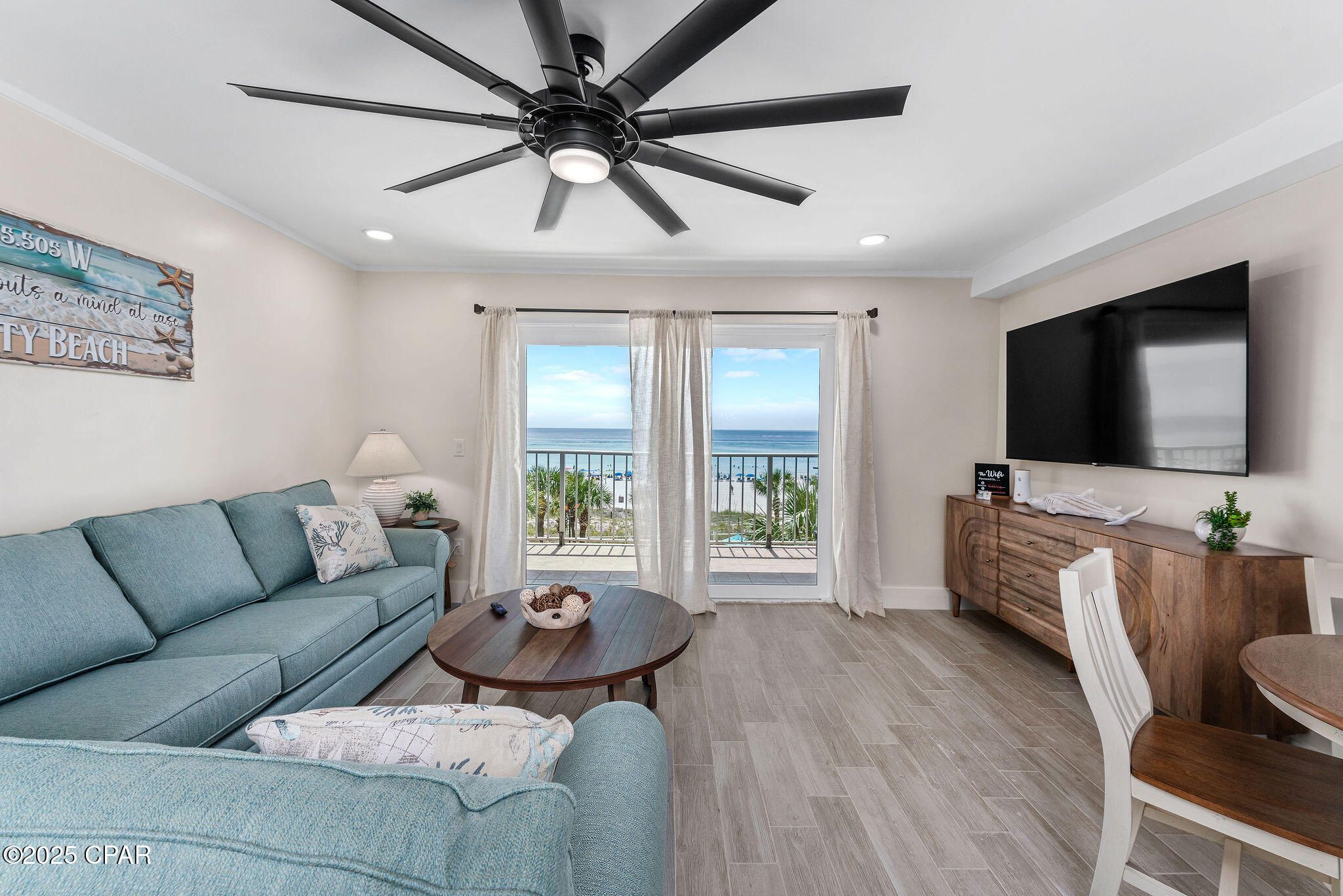 8743 Thomas Drive 422