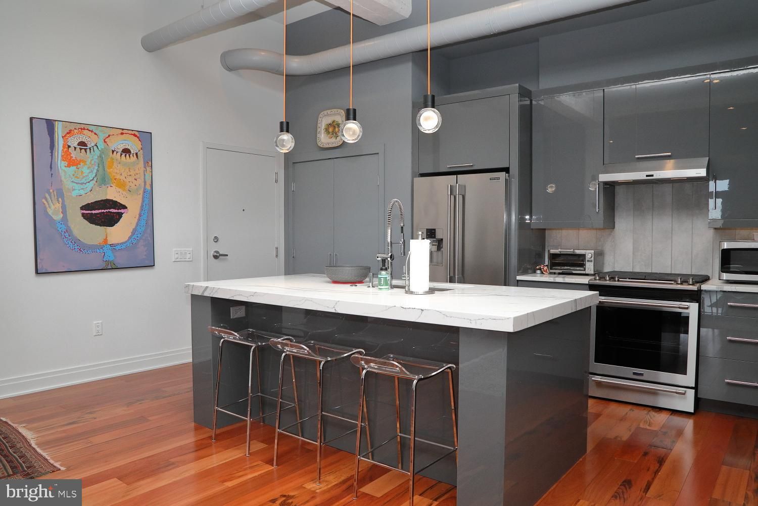 41 W Lemon Street 504