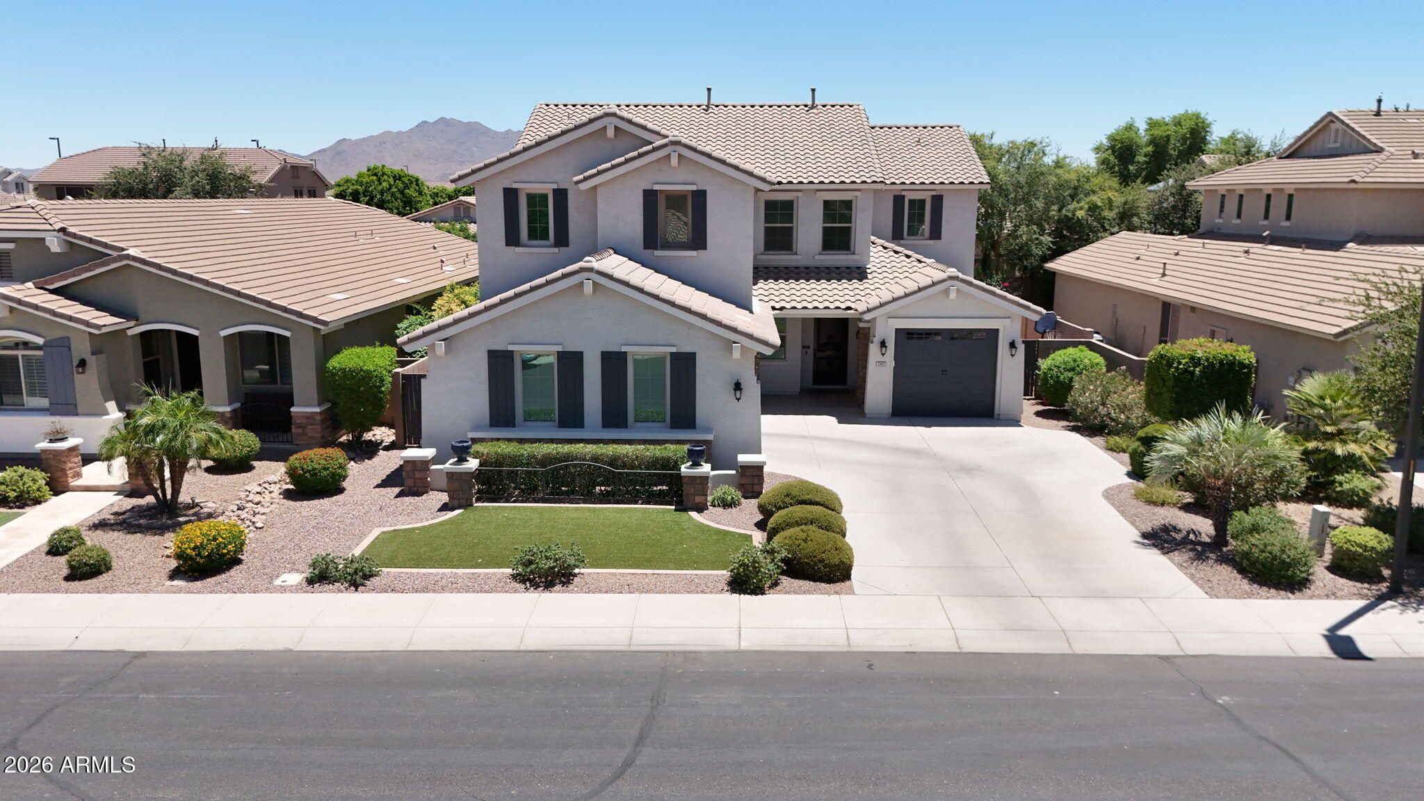 2567 E Penedes Drive