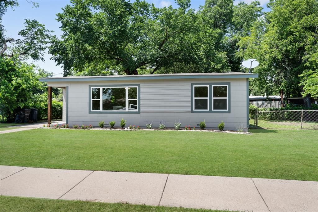 1308 Edgecliff Road