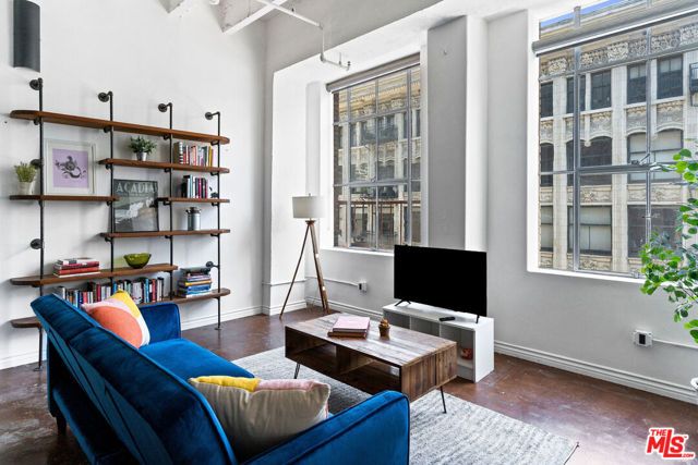312 W 5th Street 719