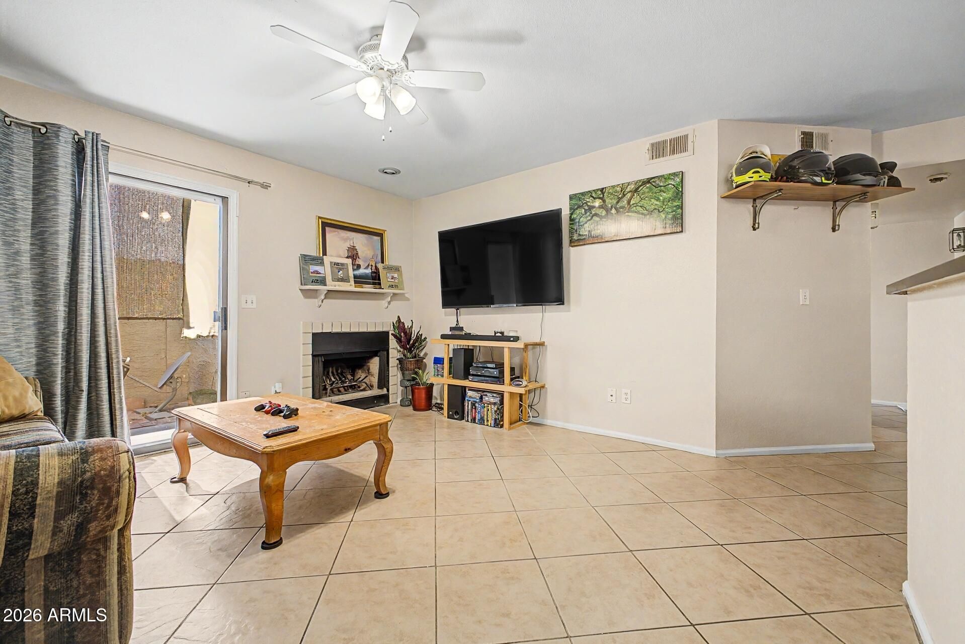 533 W Guadalupe Road 1104