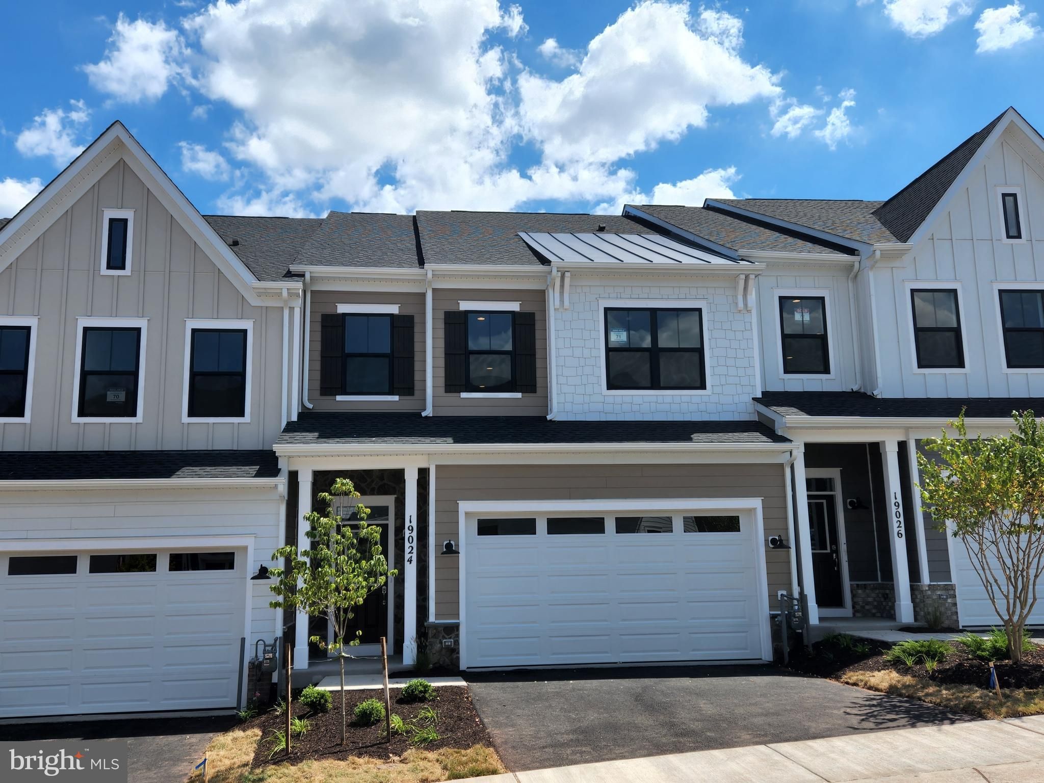 19024 Coral Reef Square