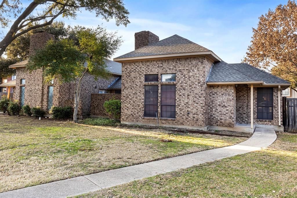 3902 Saint Christopher Lane