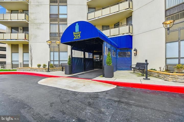 205 E Joppa Road 1601