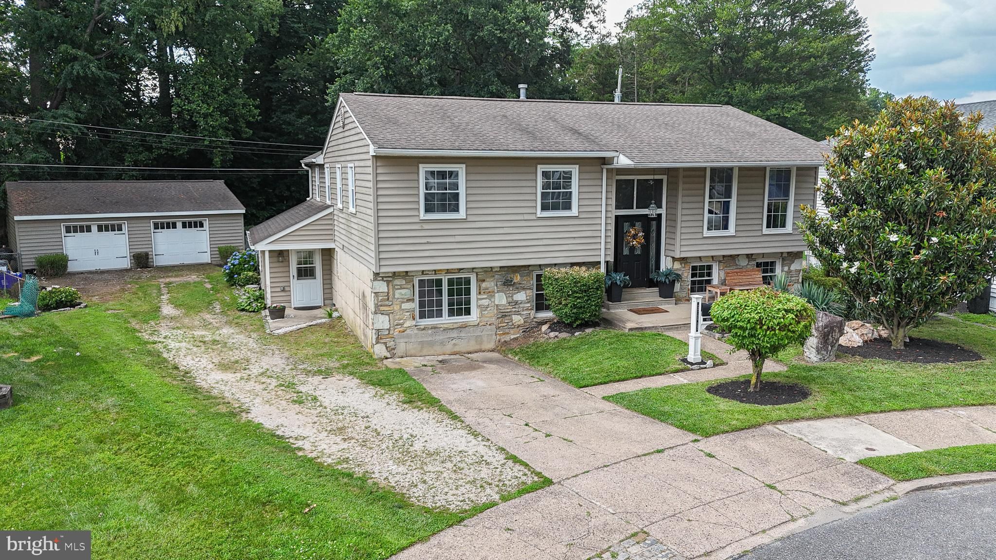 603 Oakfield Lane