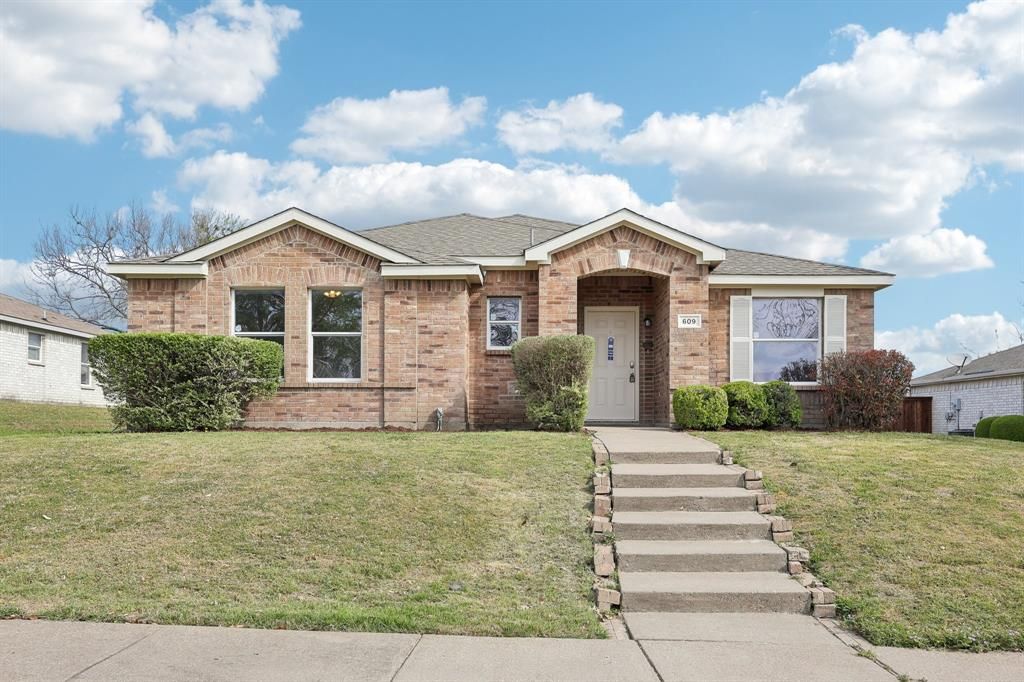 609 Snapdragon Lane