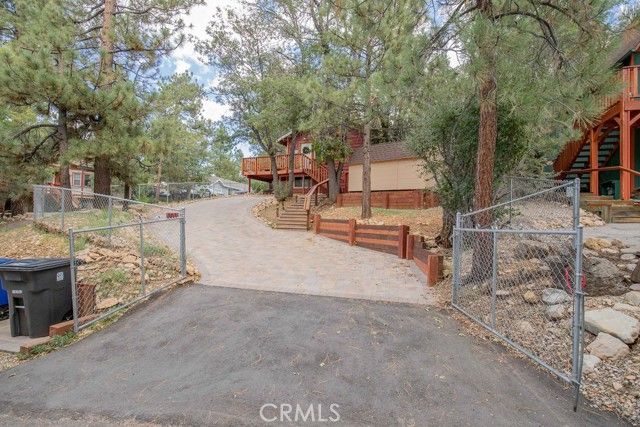 301 Vista Avenue