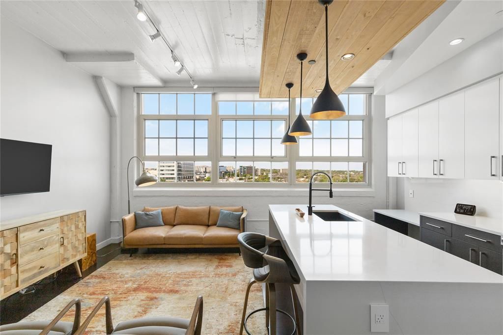 2600 W 7th Street 1527
