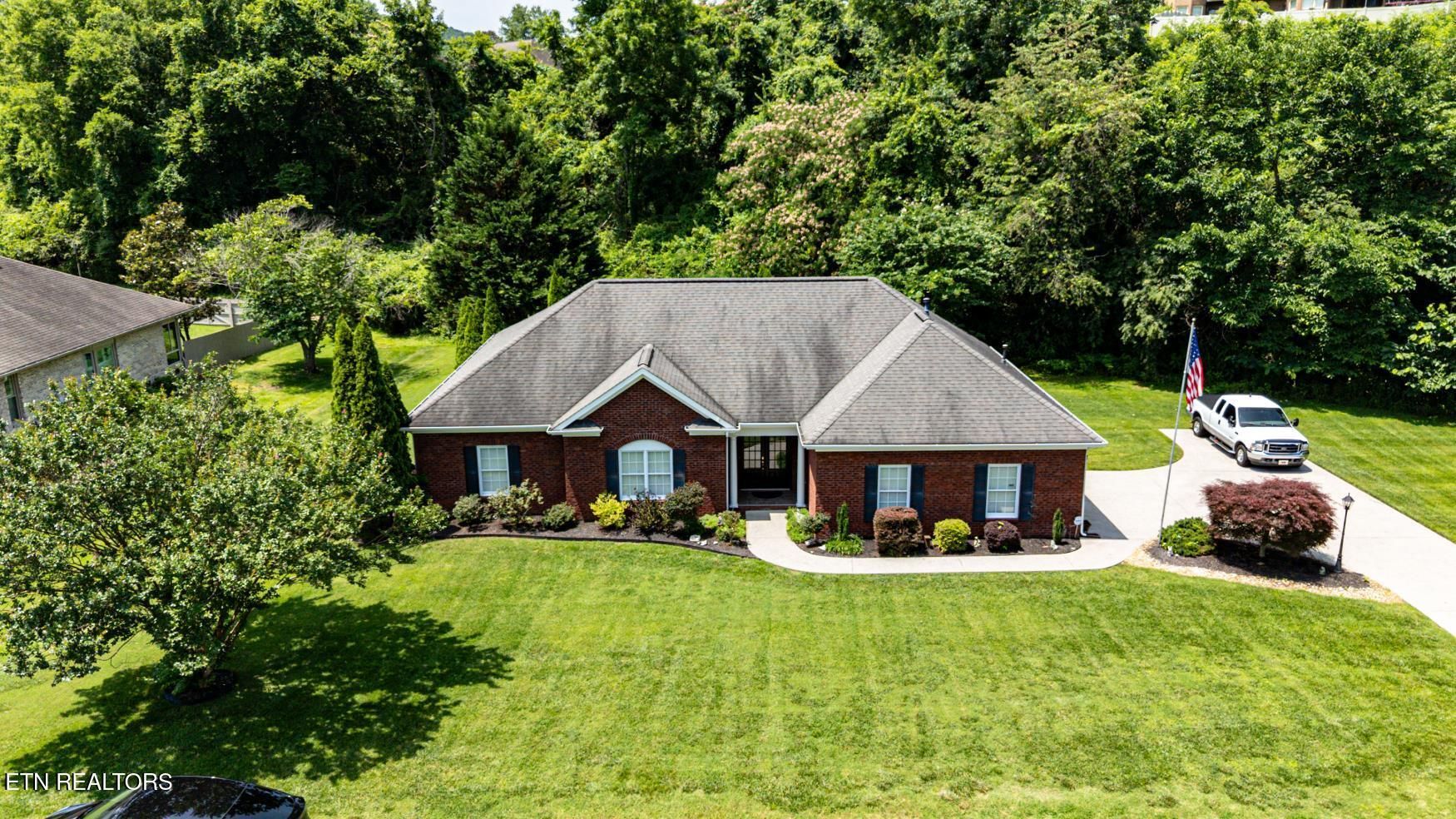 425 Mariner Point Drive