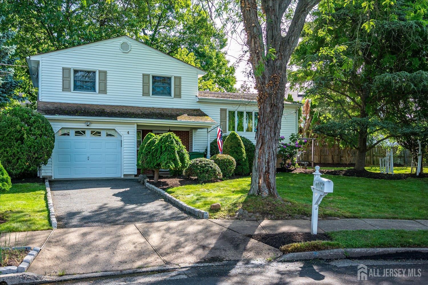 4 Augusta Court