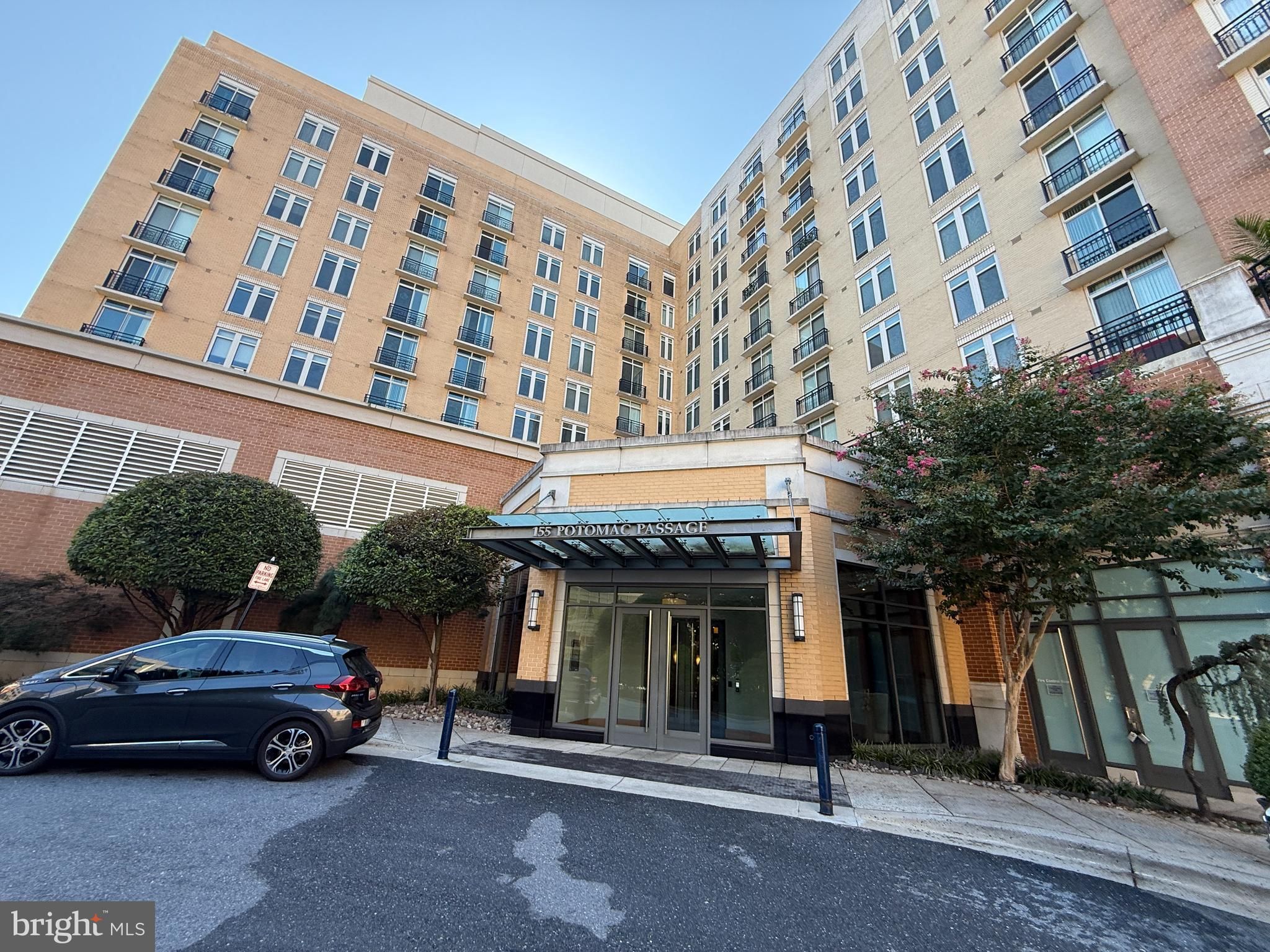 155 Potomac Passage 402