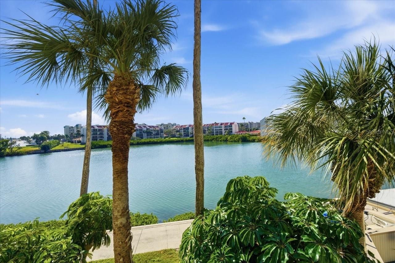 7400 Sun Island Drive S 202