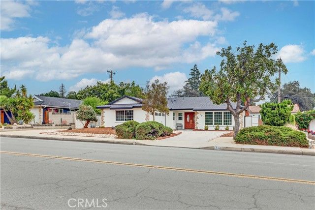 1848 N Mountain Avenue