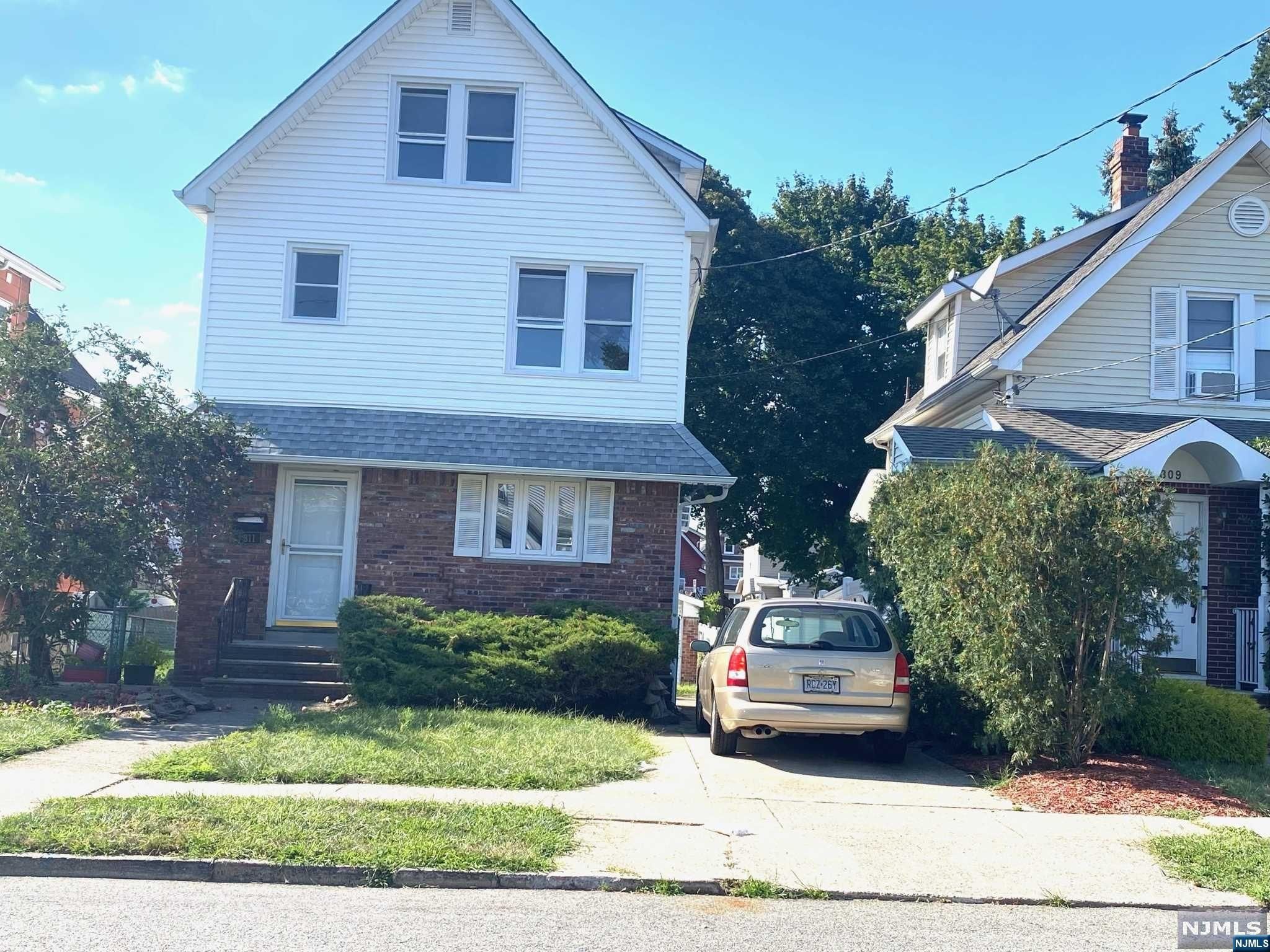 311 Travers Place