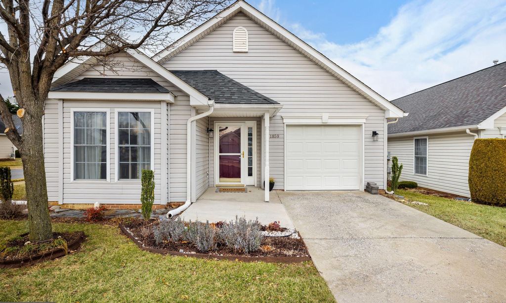 Willow Lawn Cottages