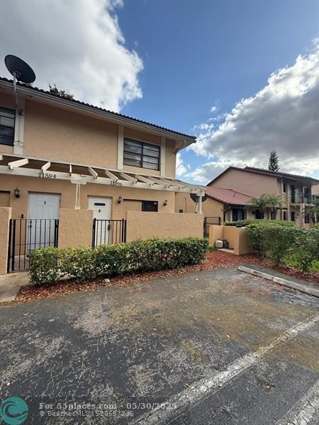 11596 Nw 45th St 4