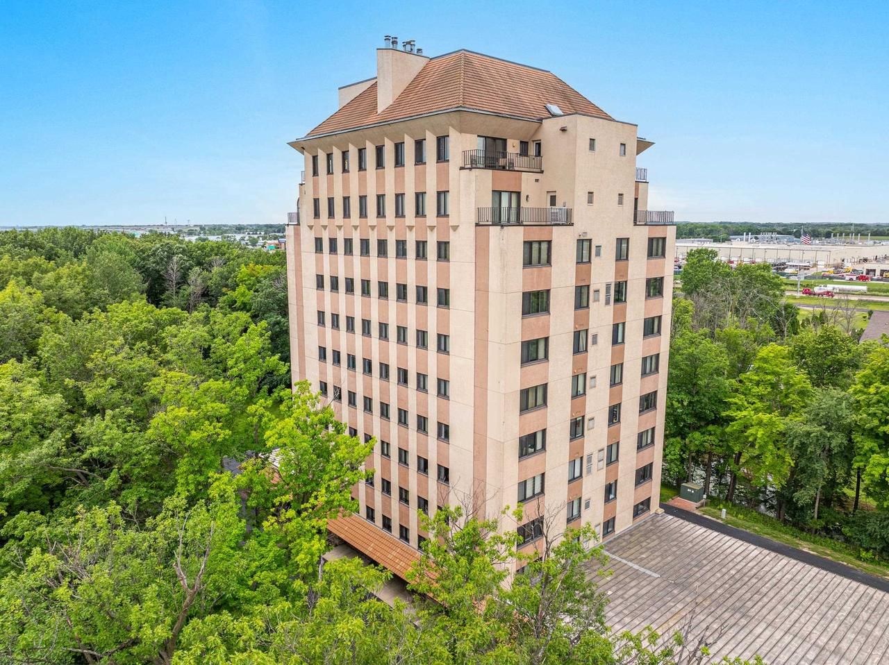 2631 Northern Road #120