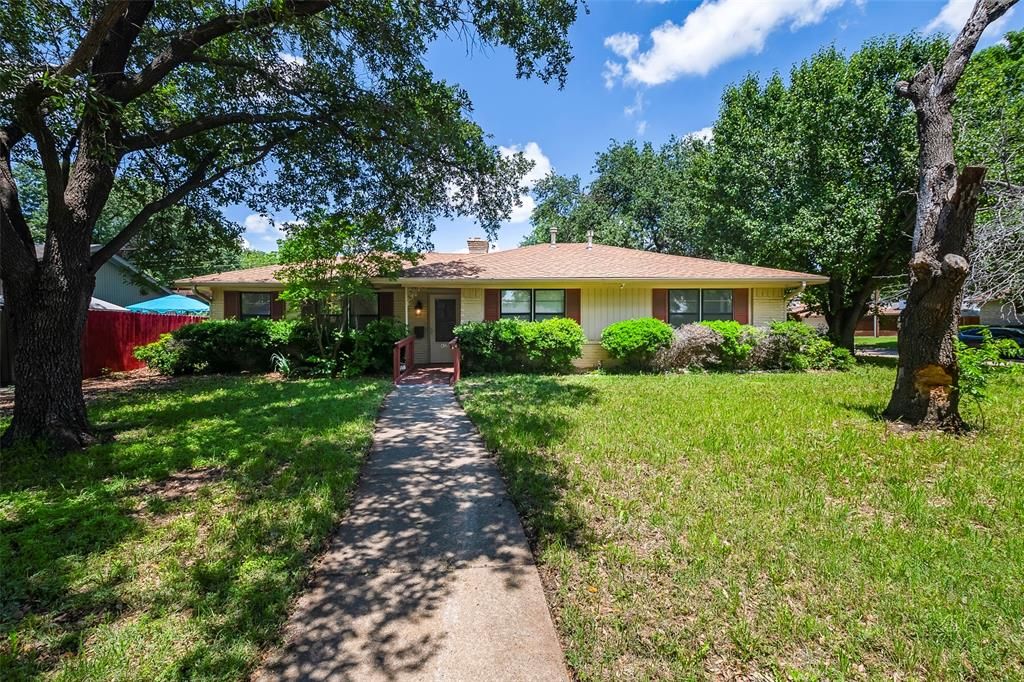 437 Summit Drive