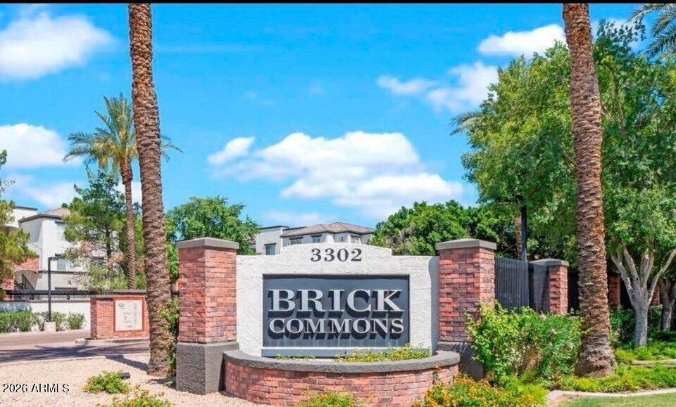 3302 N 7th Street 105