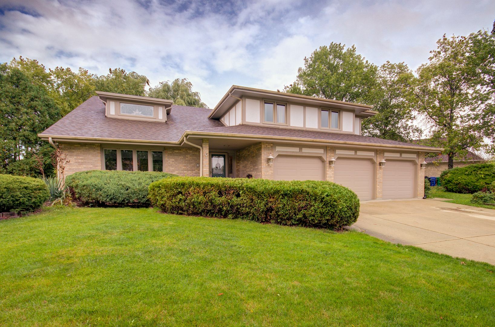 12244 Lakeview Trail