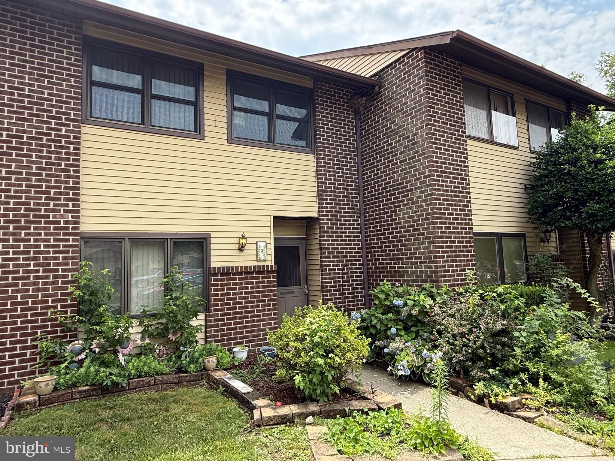 6 Buckthorn Court