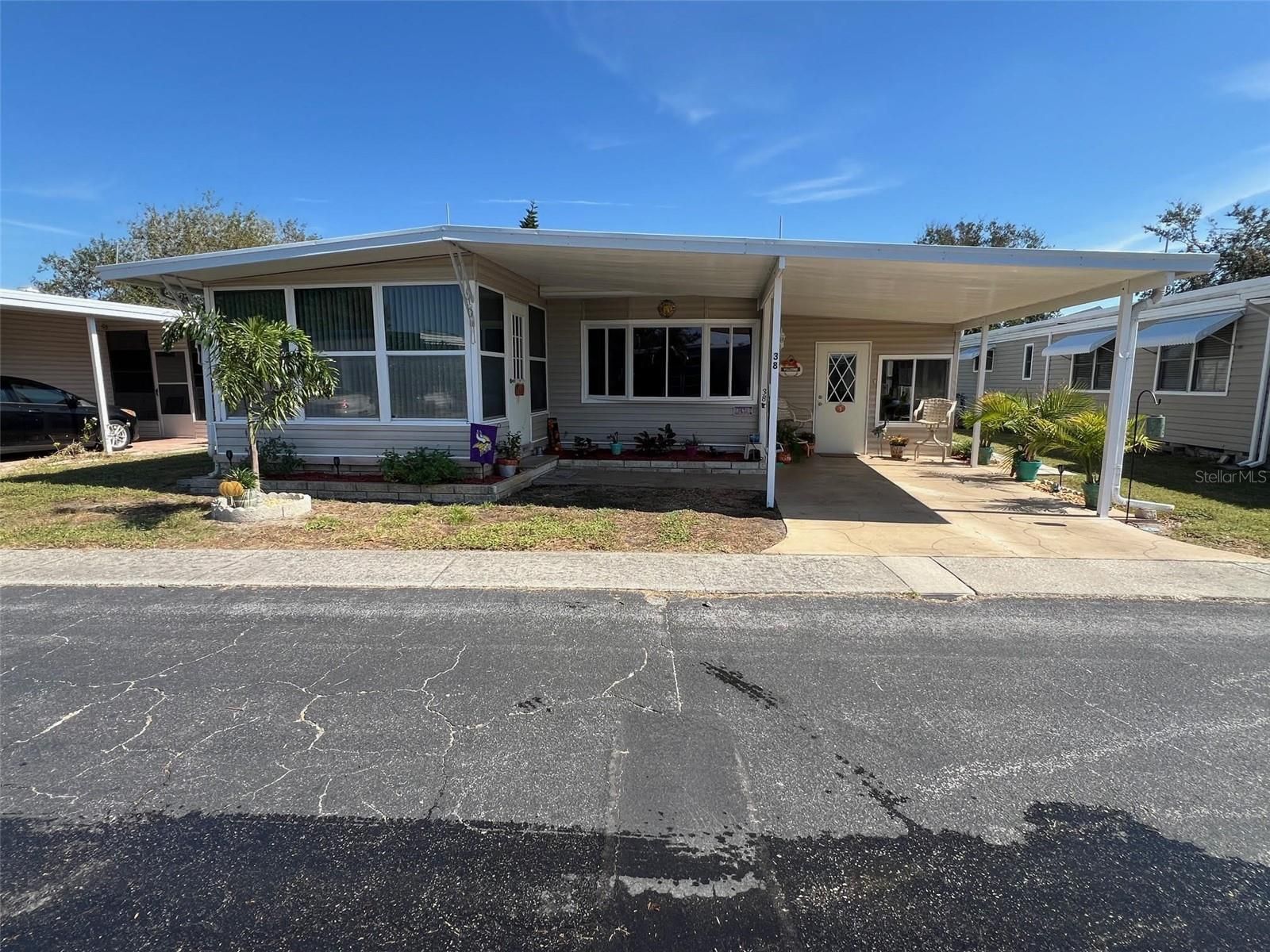 38 Pindo Palm Street E