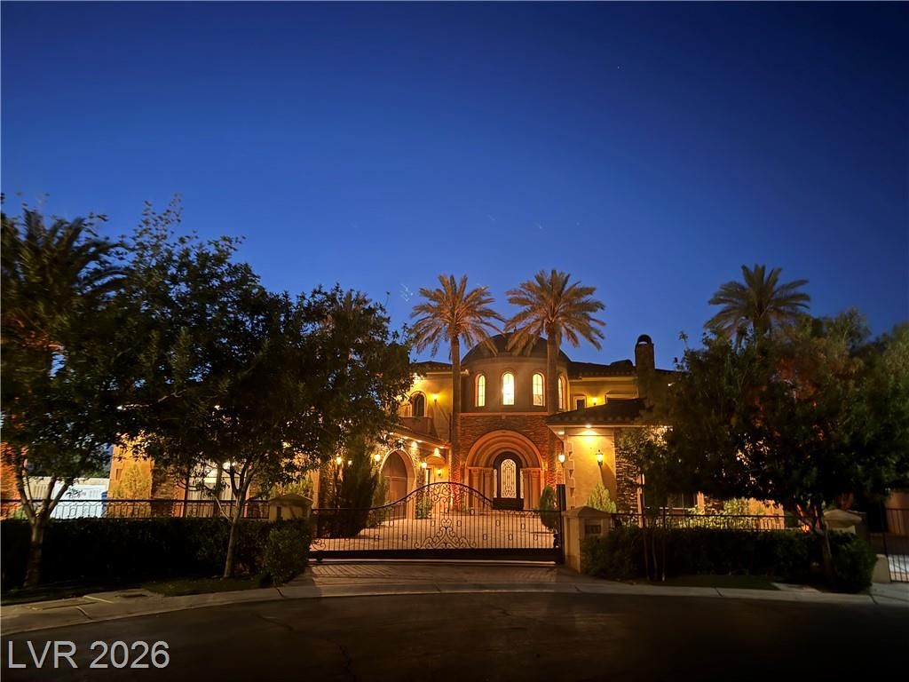 1800 Amarone Way
