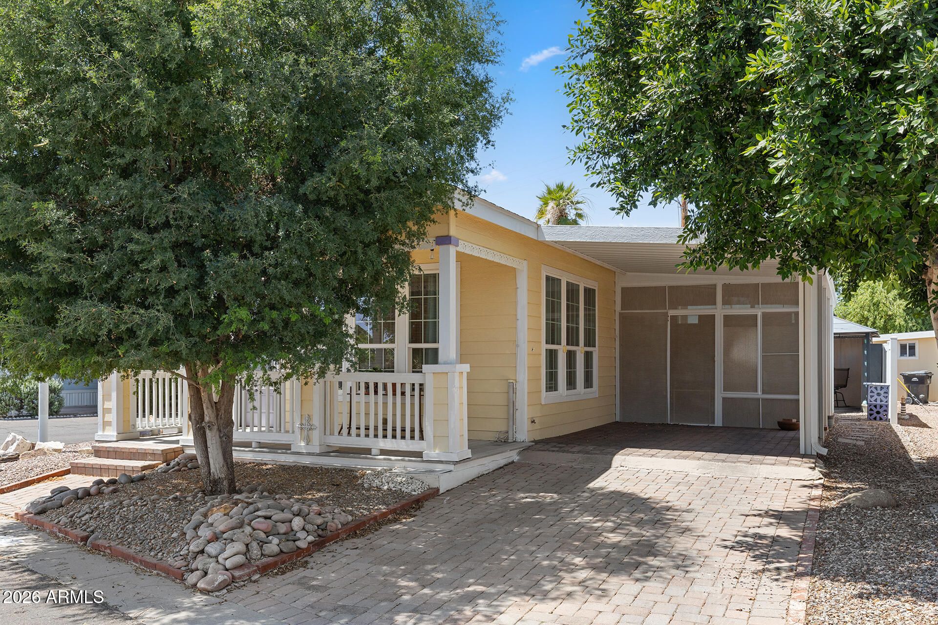 201 S Greenfield Road 293