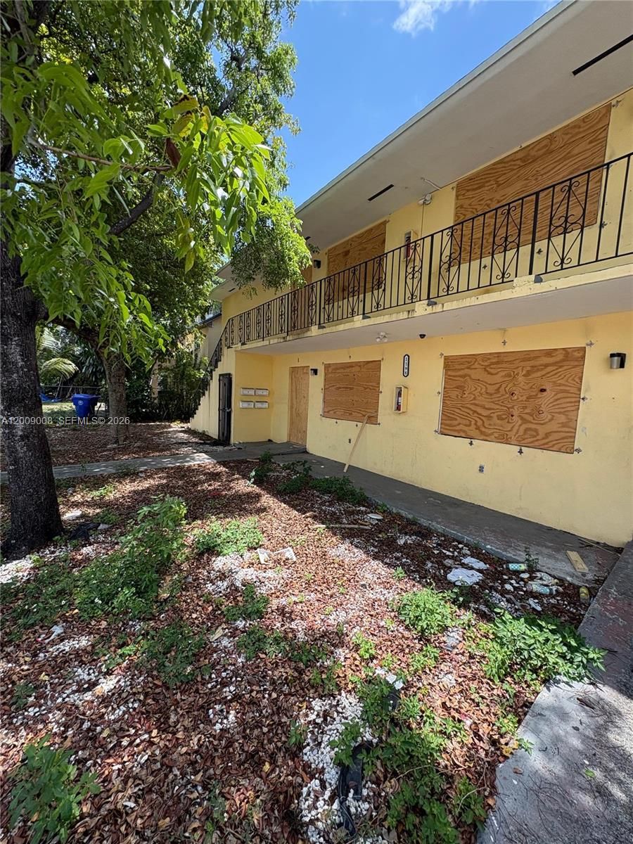 1198 Nw 61st St