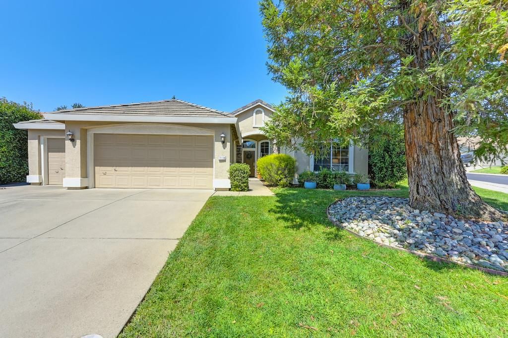 718 Hunter Place