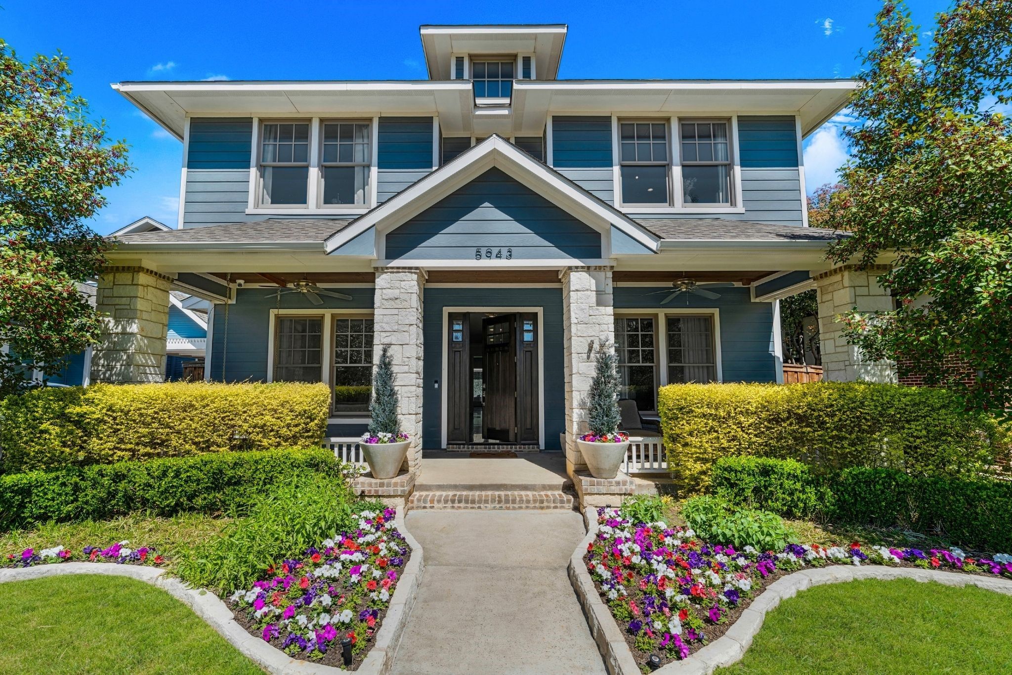 5943 Velasco Avenue