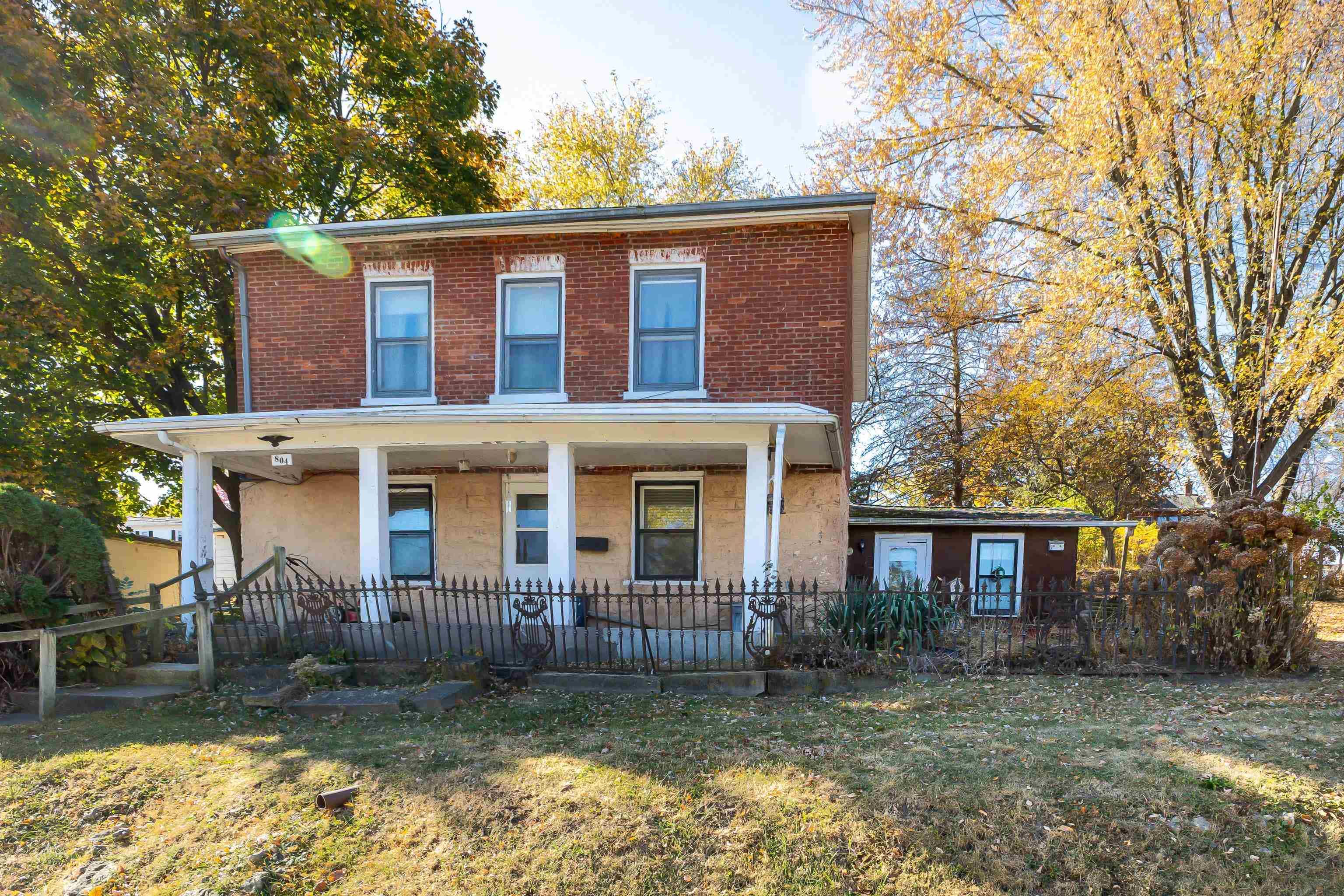 804 Vine