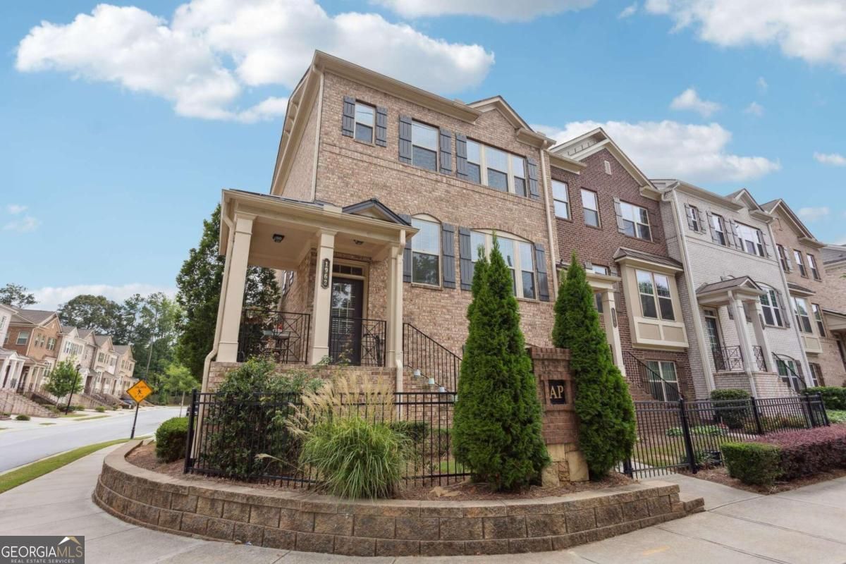 1962 Bainbridge Lane