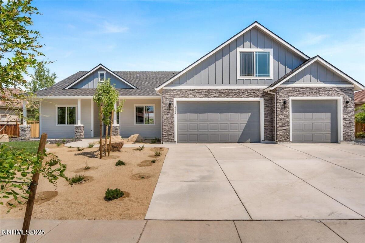 6853 Eagle Wing Circle