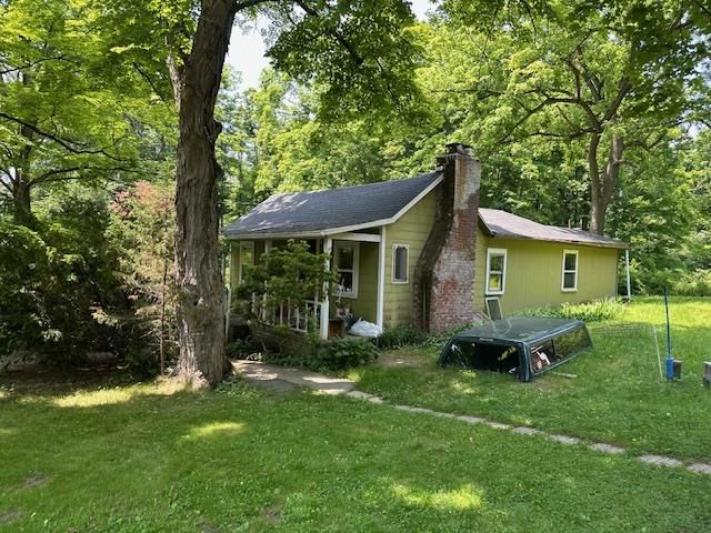 25 Pine Hill Road