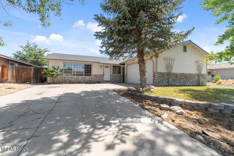 1381 Spooner Drive