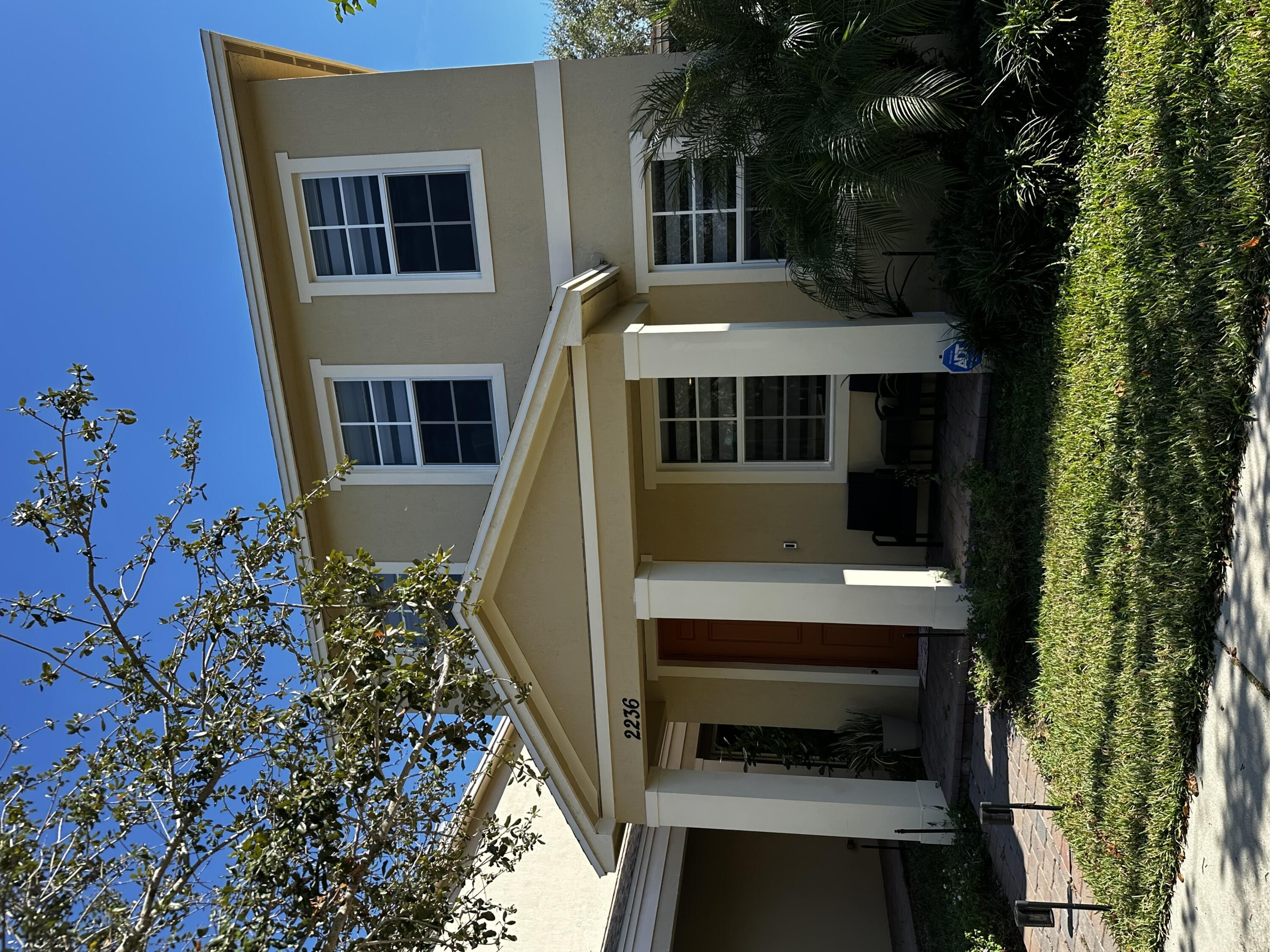2236 Se Union Park Drive