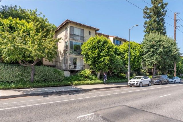 12830 Burbank Boulevard 110