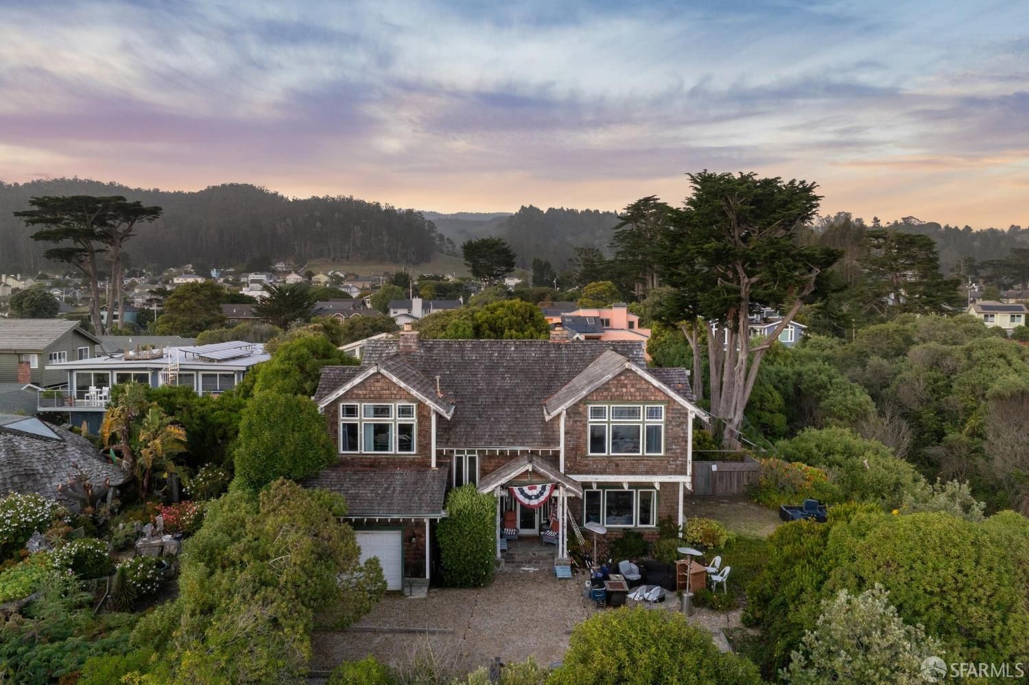 445 Mirada Road