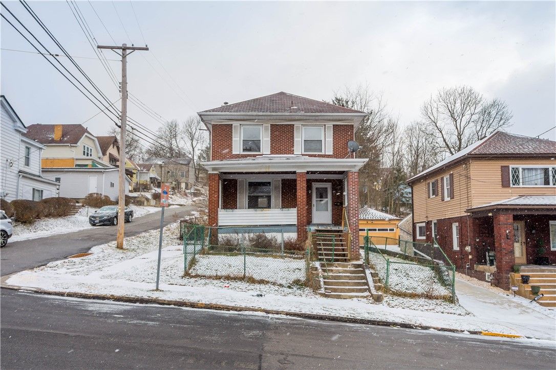 401 Lorenz Ave
