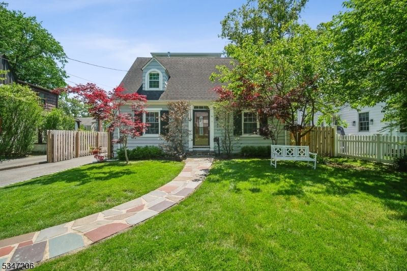 70 Wellington Ave