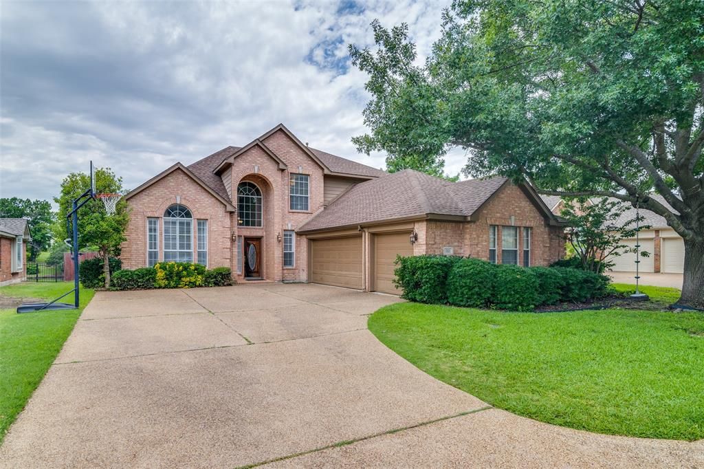 212 Lionhart Place