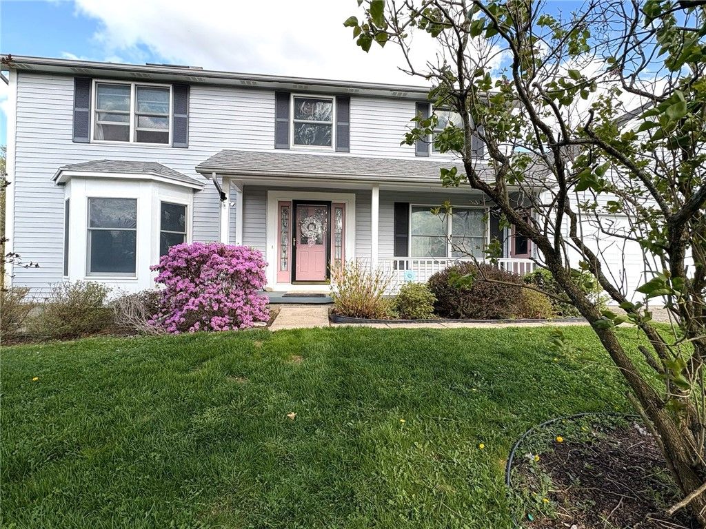 8 Hawkes Trail