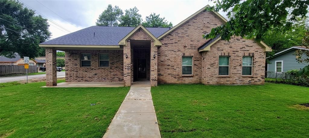 1305 Dewberry Drive